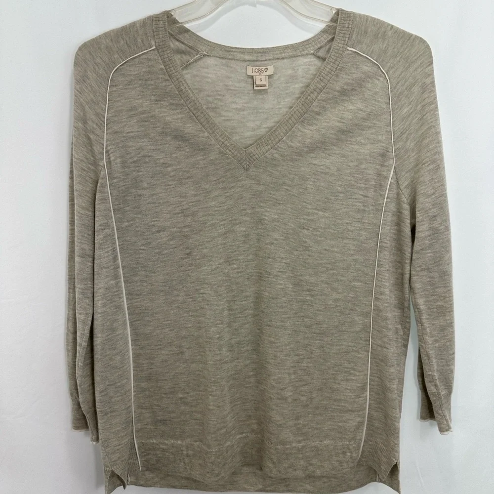 J.Crew Beige Merino Wool V Neck Pullover Size Small